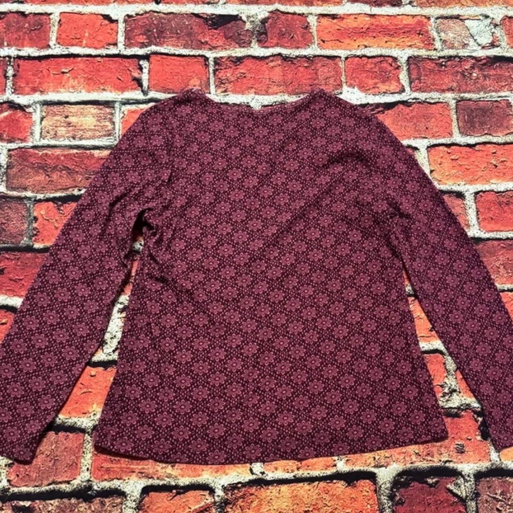 Preowned Time & Tru Purple Floral Long Sleeve Top Size L Bust 18" Item #PHK6811